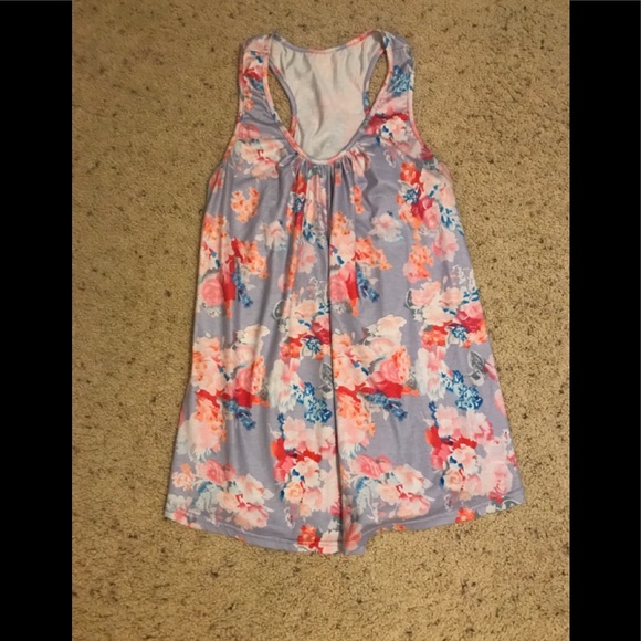 Sleepy Tank - Picture 1 of 5